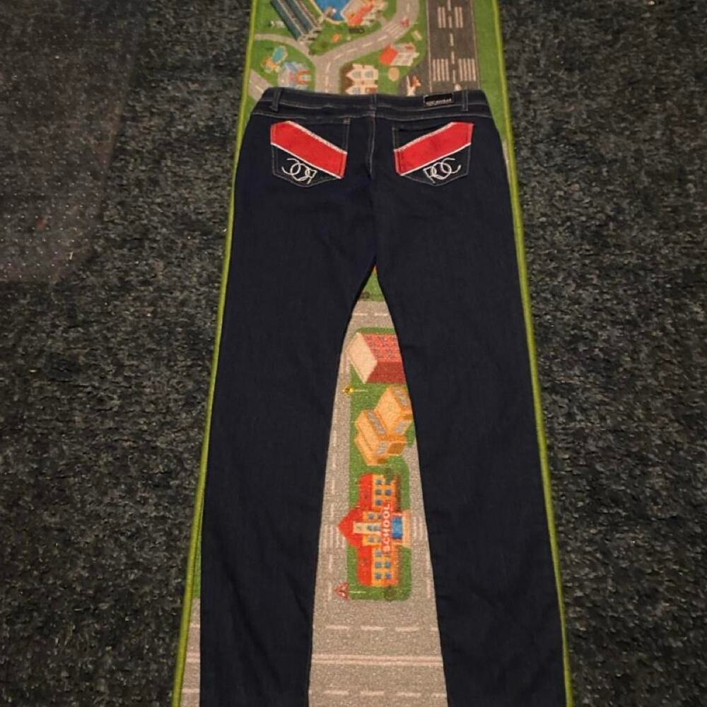 Womens rocawear navy blue jeans - Picture 2 of 5